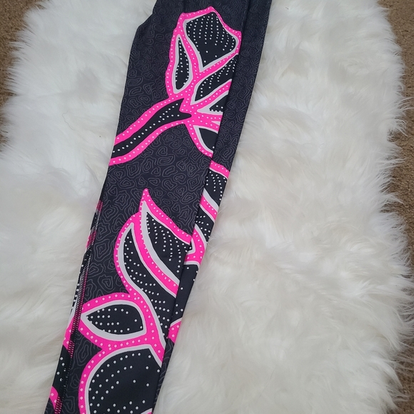 Victoria's secret limited edition leggings XS - Picture 10 of 10